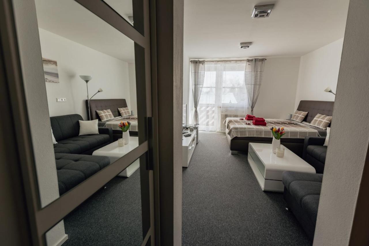 Apartman 15 Mymara Bešeňová 外观 照片